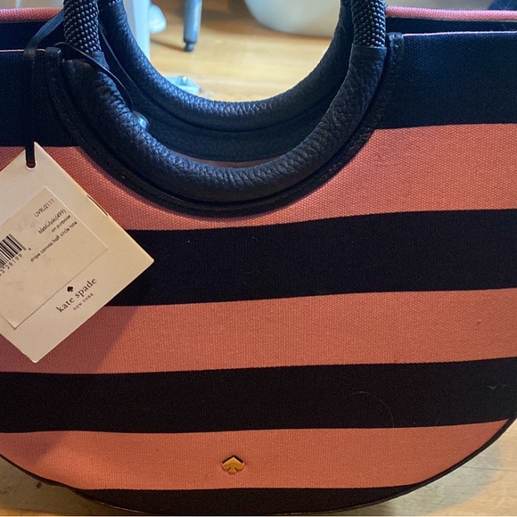 KATE SPADE HANDBAG!! BRAND NEW! - Picture 1 of 3